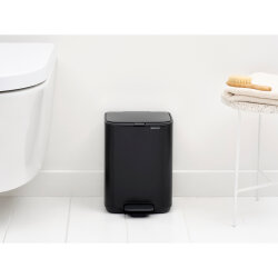 BO MATT BLACK PEDALLI ÇÖP KUTUSU 4L - BRABANTIA (1)