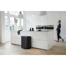 BRABANTIA - BO MATT BLACK PEDALLI ÇÖP KUTUSU 60L(PLASTİK İÇ KOVALI) (1)