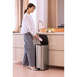 BO MATT STEEL FPP PEDALLI ÇÖP KUTUSU 30L - BRABANTIA (1)
