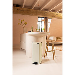BO SOFT BEIGE PEDALLI ÇÖP KUTUSU 30L - BRABANTIA (1)