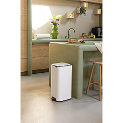 BO WHITE PEDALLI ÇÖP KUTUSU 30L - BRABANTIA (1)