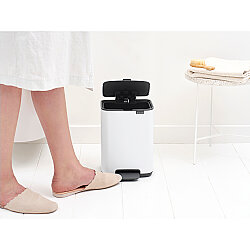 BO WHITE PEDALLI ÇÖP KUTUSU 4L - BRABANTIA (1)