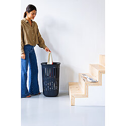 COLLECT-IT BLACK PLASTİK ÇAMAŞIR SEPETİ 55L - BRABANTIA (1)