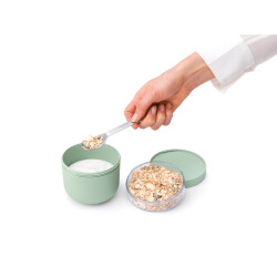 MAKE TAKE JADE GREEN PLASTİK YEMEK TAŞIMA KASESİ 500ML - Brabantia (1)