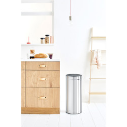 BRABANTIA - MATT STEEL NEW DOKUNMATİK ÇÖP KUTUSU 30L (1)