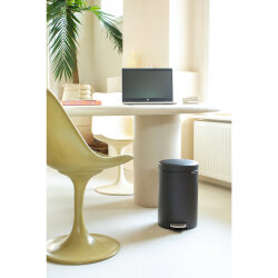 NEWICON MINERAL INFINITE GREY PEDALLI ÇÖP KUTUSU 12L - BRABANTIA (1)