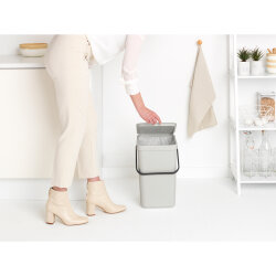 SORT&GO LIGHT GREY ÇÖP KOVASI 25L - BRABANTIA (1)