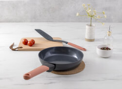 TASTY+ RECYCLED TERRACOTTA RED YAPIŞMAZ TAVA 20CM - BRABANTIA (1)