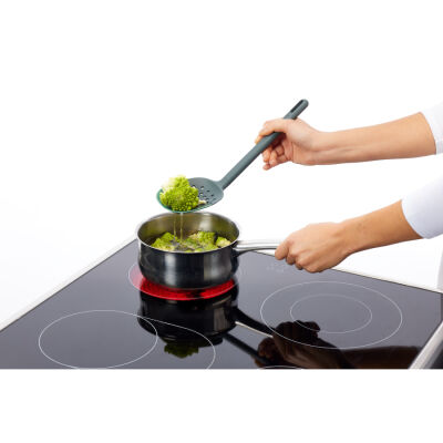 YEŞİL SİLİKON UÇLU PLASTİK KEVGİR - 2